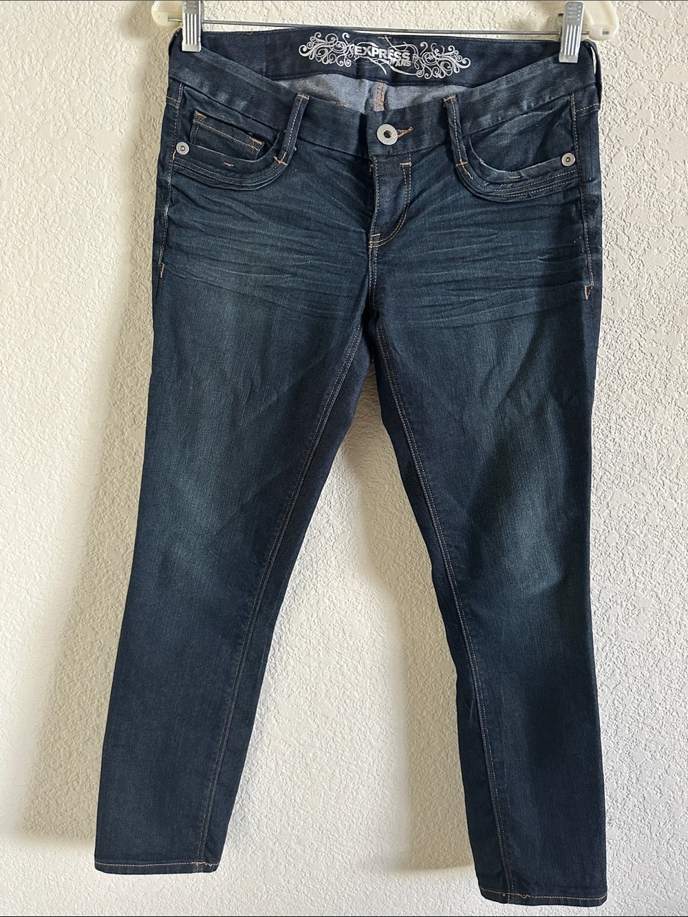 Express Women's Slim-Fit Ultra Low-Rise Indigo Crop Jean Legging Size 4